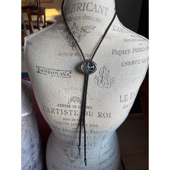 Gothic Western Eye Bolo Tie w/ Turquoise Stone – Cowboycore Cowboy Y2K - Picture 3 of 5